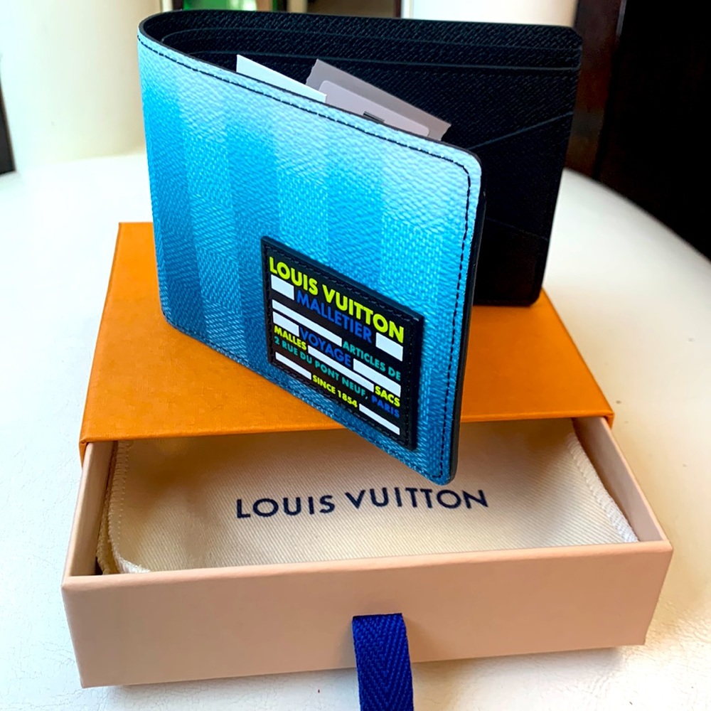 Brand New Louis Vuitton Multiple Wallet - Picture 5 of 6